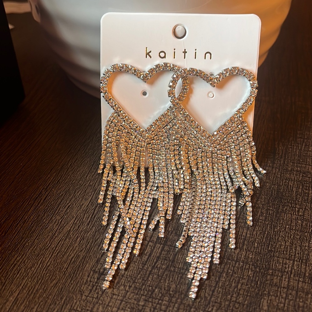Fabulous large heart rhinestone earrings nwt